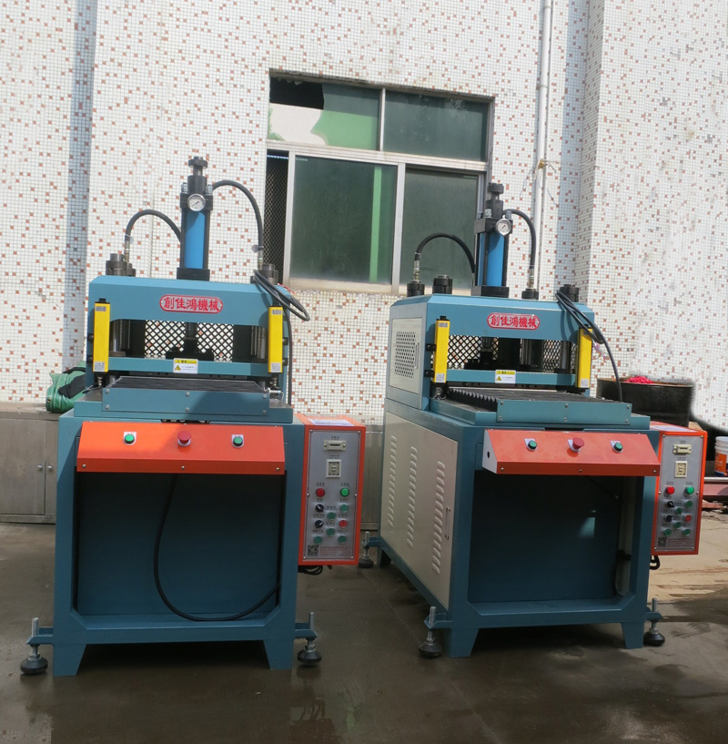 自動(dòng)送料油壓機(jī)